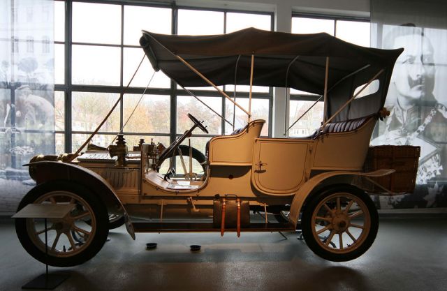 Dixi R 8 - 6/14 PS Doppelphaeton - Automobile Welten Eisenach Dixi R 8 - 6/14 PS Doppelphaeton - Automobile Welten Eisenach