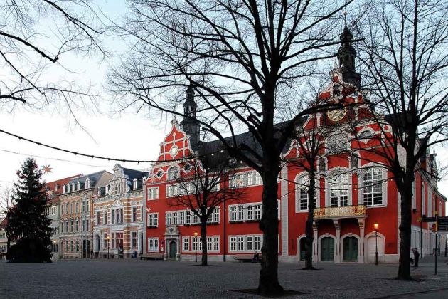 Arnstadt, das historische Rathaus am Markt