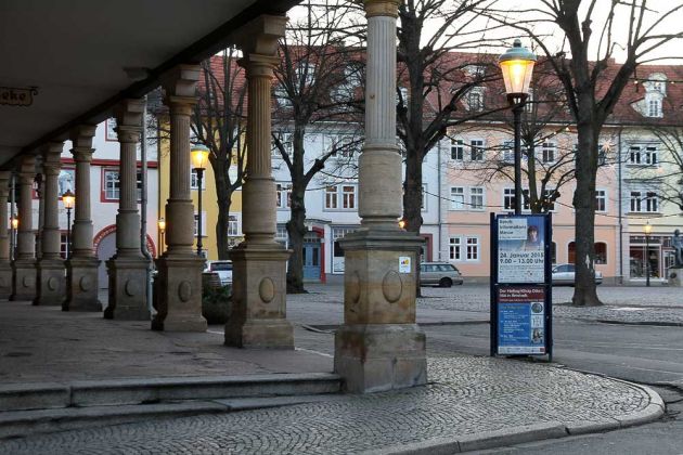 Arnstadt - Arkaden an der Ecke des Ledermarktes und dem Marktplatz Arnstadt - Arkaden an der Ecke des Ledermarktes und dem Marktplatz