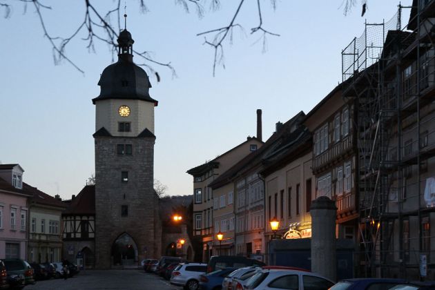 Das Riedtor mit dem Jakobsturm zur Blauen Stunde - Arnstadt, Thüringen Das Riedtor mit dem Jakobsturm zur Blauen Stunde - Arnstadt, Thüringen