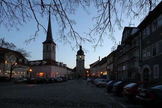 Das Riedtor mit dem Jakobsturm zur Blauen Stunde - Ried, Arnstadt Das Riedtor mit dem Jakobsturm zur Blauen Stunde - Ried, Arnstadt