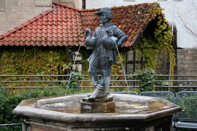Meiningen im Thüringer Wald - der Gänsemännchenbrunnen Meiningen im Thüringer Wald - der Gänsemännchenbrunnen