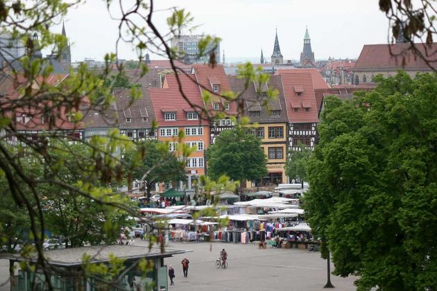 Blick von der Zitadelle auf den Domplatz von Erfurt Blick von der Zitadelle auf den Domplatz von Erfurt