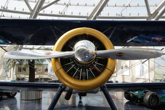 Boeing Stearman Doppeldecker E 75 - OE-AMM - Flying Bulls, Hangar 7, Salzburg Boeing Stearman Doppeldecker E 75 - OE-AMM - Flying Bulls, Hangar 7, Salzburg