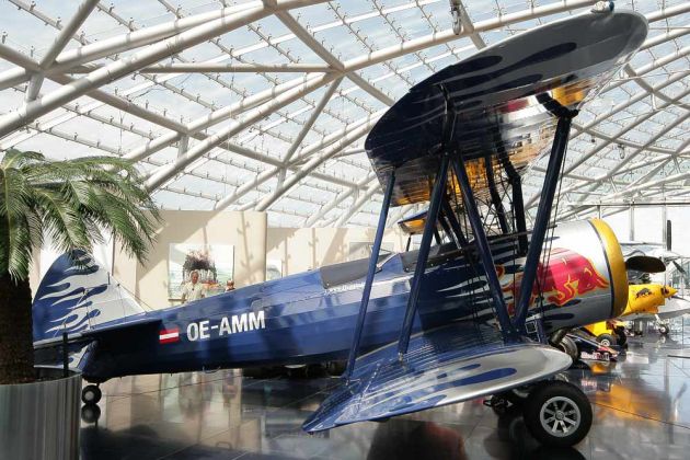 Boeing Stearman Doppeldecker E 75 - OE-AMM - Flying Bulls, Hangar 7, Salzburg Boeing Stearman Doppeldecker E 75 - OE-AMM - Flying Bulls, Hangar 7, Salzburg