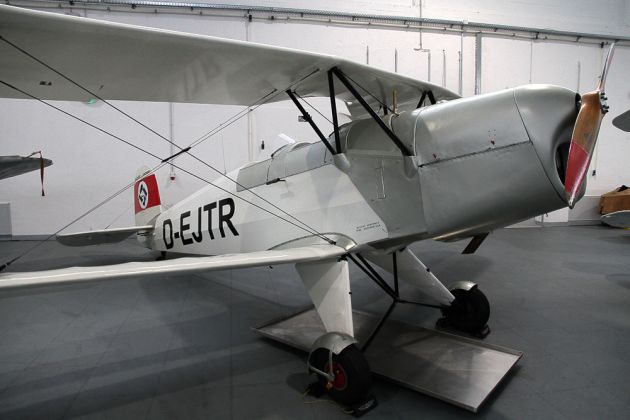 Flugzeugmuseum Hangar 10 Usedom - Bücker Jungmann Bü 131 J Flugzeugmuseum Hangar 10 Usedom - Bücker Jungmann Bü 131 J
