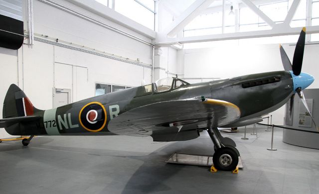 Flugzeugmuseum Hangar 10 Usedom - Supermarine Spitfire Mk IX Flugzeugmuseum Hangar 10 Usedom - Supermarine Spitfire Mk IX