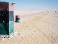 Checkposts in der einsamen Sahara von Ägypten