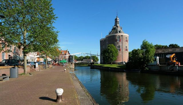 der Oude Haven und das Drommedaris Cultureel Centrum