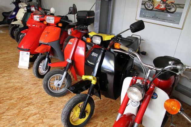 Motorroller Oldtimer - Benelli Motorroller Oldtimer - Benelli