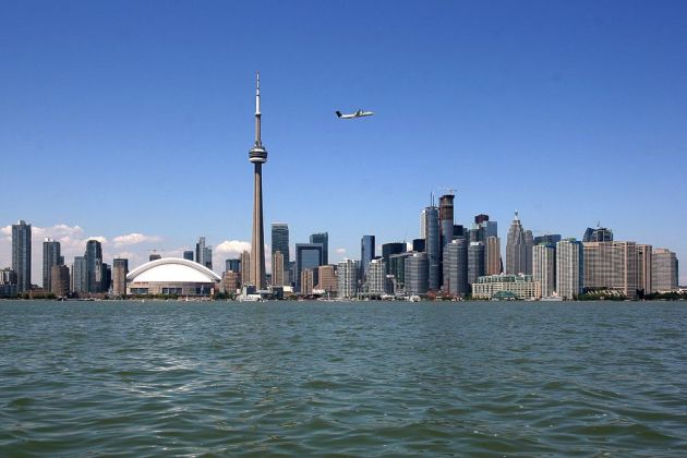Weltstädte - Toronto Harbourfront, Blick vom Toronto Island Park - Toronto in Ontario, Kanada