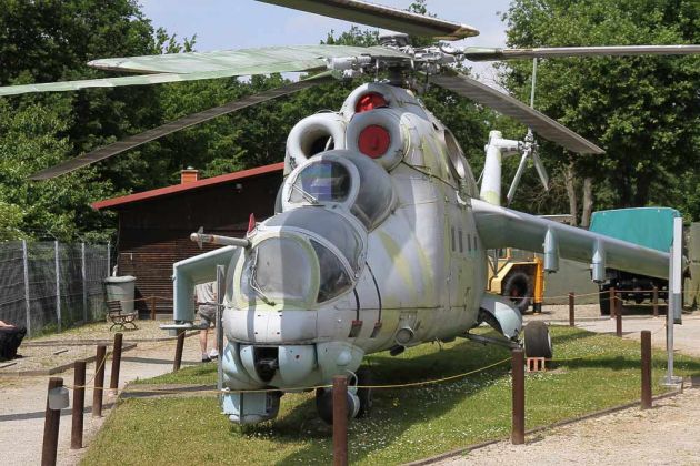 Grenzmuseum Schifflersgrund - Bewaffneter Kampf- und Transporthubschrauber der sowjetischen Bauart MIL Mi-24 der DDR-Grenztruppen