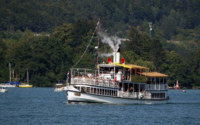 Thalia, das letzte Schrauben-Dampfschiff Österreichs - Touristendampfer auf dem Wörthersee in Kärnten