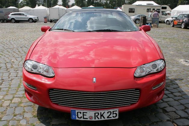 Die vierte Generation des Chevrolet Camaro zeigt mehr italienische Eleganz als bullige US-Kraft - Bauzeit 1993 bis 2002 Die vierte Generation des Chevrolet Camaro zeigt mehr italienische Eleganz als bullige US-Kraft - Bauzeit 1993 bis 2002