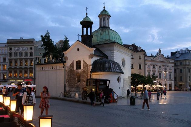 Krakau, Rynek Główny, der Marktplatz  - die romanische St.-Adalbert-Kirche 