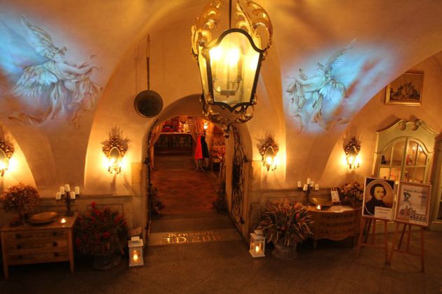 Im Schweidtnitzer Keller unterhalb des Rathauses von Breslau - Städtereise Breslau Im Schweidtnitzer Keller unterhalb des Rathauses von Breslau - Städtereise Breslau