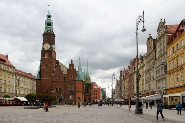 Rynek Wrocław - der 'Ring', Marktplatz von Breslau, Ansicht mit dem Rathaus Rynek Wrocław - der 'Ring', Marktplatz von Breslau, Ansicht mit dem Rathaus