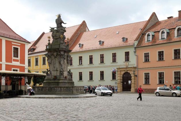 Kirchplatz, Plac Kościelny, auf der Dominsel - mit Denkmal des hl. Johannes von Nepomuk Kirchplatz, Plac Kościelny, auf der Dominsel - mit Denkmal des hl. Johannes von Nepomuk