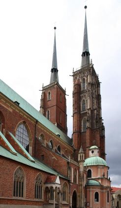 Die Kathedrale Johannes der Täufer, der Breslauer Dom auf der Dominsel Die Kathedrale Johannes der Täufer, der Breslauer Dom auf der Dominsel