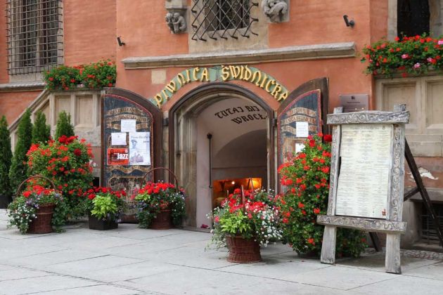 Das Rathaus von Breslau, der Schweidnitzer Keller - Städtereise Breslau Das Rathaus von Breslau, der Schweidnitzer Keller - Städtereise Breslau