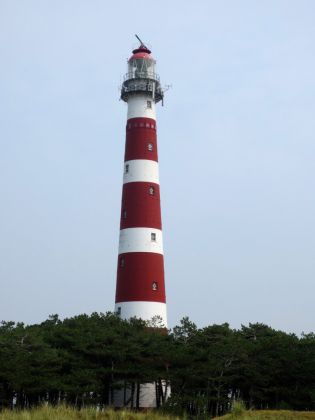 Vuurtoren Bornrif - der 55 Meter hohe Leuchtturm der westfriesischen Nordseeinsel Ameland der Bauzeit 1880 bis 1881- Foto: Birthe Möller Vuurtoren Bornrif - der 55 Meter hohe Leuchtturm der westfriesischen Nordseeinsel Ameland der Bauzeit 1880 bis 1881- Foto: Birthe Möller