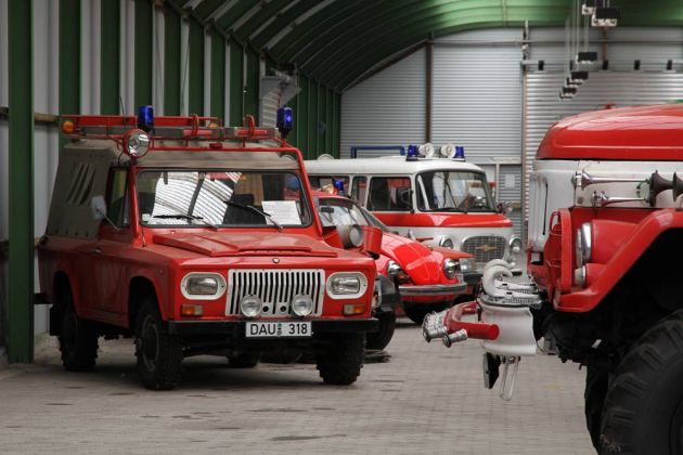 ARO 240-MTW, Modell 1981 - Auto Români, Rumänien ARO 240-MTW, Modell 1981 - Auto Români, Rumänien