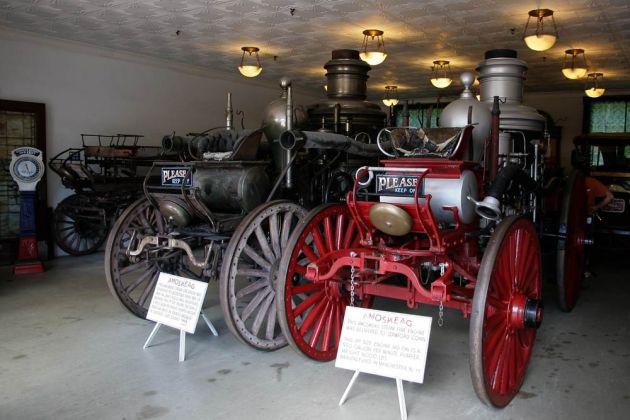 lark's Trading Post - Lincoln, New Hampshire lark's Trading Post - Lincoln, New Hampshire