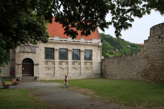 Freyburg an der Unstrut - Jahndenkmal an der Erinnerungsturnhalle Freyburg an der Unstrut - Jahndenkmal an der Erinnerungsturnhalle