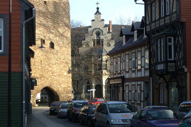 Wernigerode - Westerntor und Gerhart-Hauptmann-Gymnasium Wernigerode - Westerntor und Gerhart-Hauptmann-Gymnasium