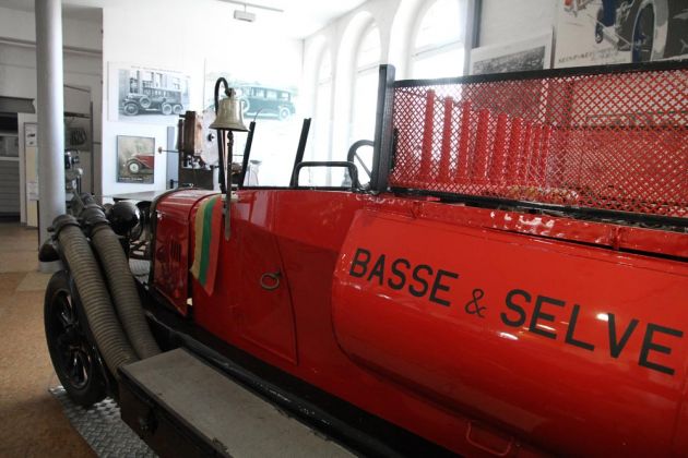 Feuerwehr Selve 8/32 - Baujahr 1921, Vierzylinderr, 2110 ccm, 32 PS - Selve Automobilwerke AG, Hameln - Hamelner Automobilmuseum im Hefehof, Hameln