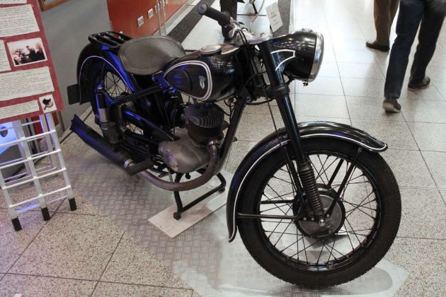 DKW Motorrad-Oldtimer - DKW RT 200 H DKW Motorrad-Oldtimer - DKW RT 200 H