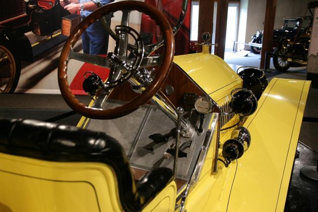 Stutz Bearcat - Stutz Motor Company Stutz Bearcat - Stutz Motor Company