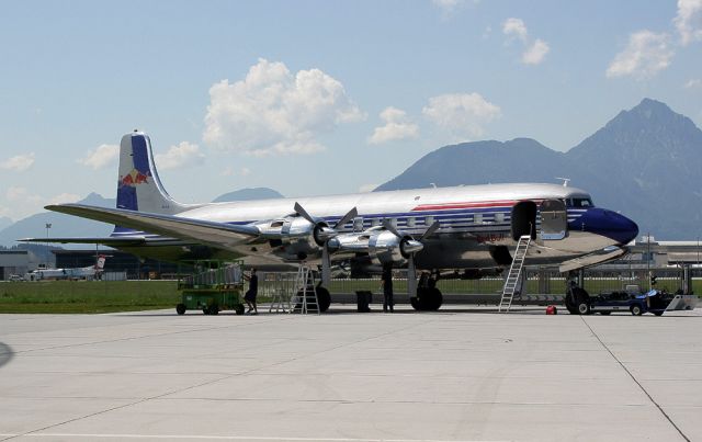 Douglas DC 6 B - Verkehrsflugzeuge mit Propeller oder Turboprop
