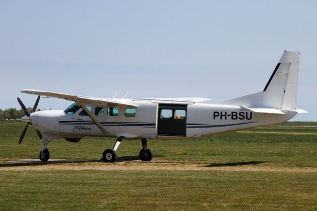 Flugplatz Texel - Cessna 208 B Grand Caravan Flugplatz Texel - Cessna 208 B Grand Caravan