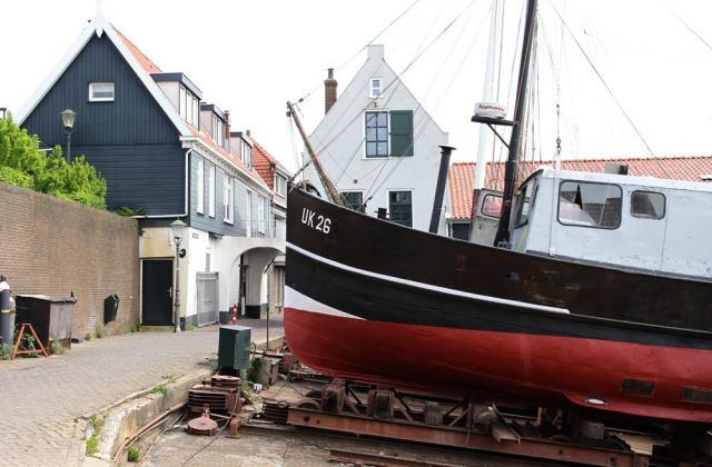 Urk am Ijsselmeer - die Schiffswerft Westhaven Urk am Ijsselmeer - die Schiffswerft Westhaven