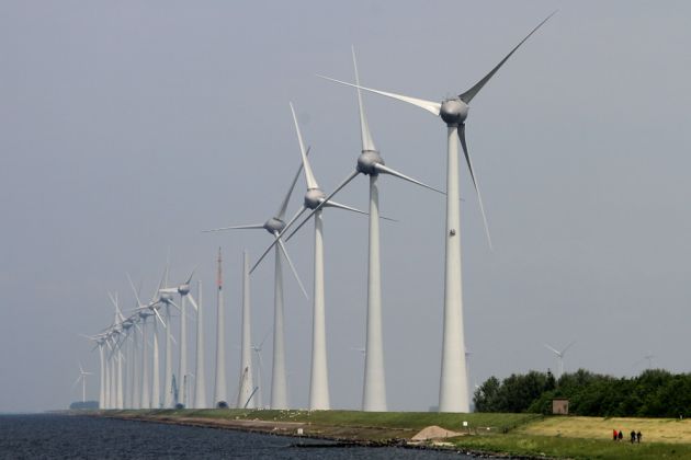 Urk am Ijsselmeer - Windpark im Ijsselmeer Urk am Ijsselmeer - Windpark im Ijsselmeer