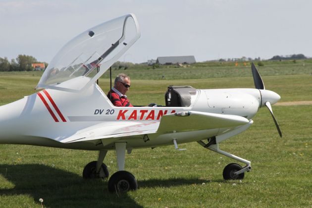 Flugplatz Texel - HOAC DV-20 Katana Flugplatz Texel - HOAC DV-20 Katana