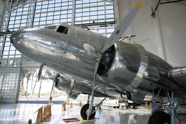 Douglas DC-3 - Evergreen Aviation and Space Museum