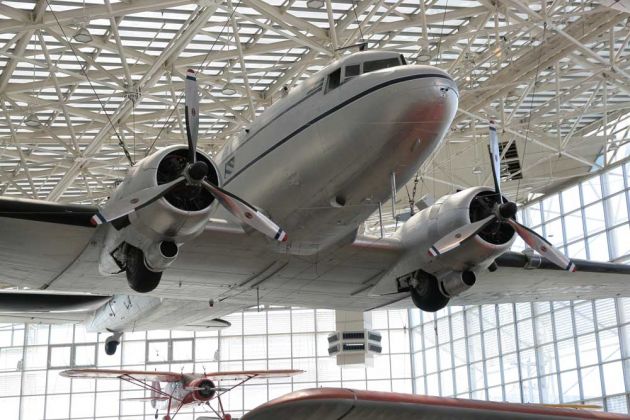 Douglas DC 3 der Alaska Airlines - The Museum of Flight, Boeing Field, Seattle