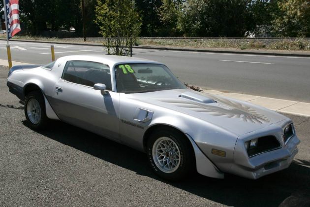 Pontiac Oldtimer - Pontiac Firebird Trans Am - 2. Generation - Baujahre 1977-1979 Pontiac Oldtimer - Pontiac Firebird Trans Am - 2. Generation - Baujahre 1977-1979