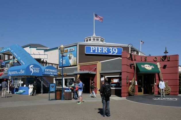 Pier 39 - Fishermans Wharf, San Francisco Pier 39 - Fishermans Wharf, San Francisco