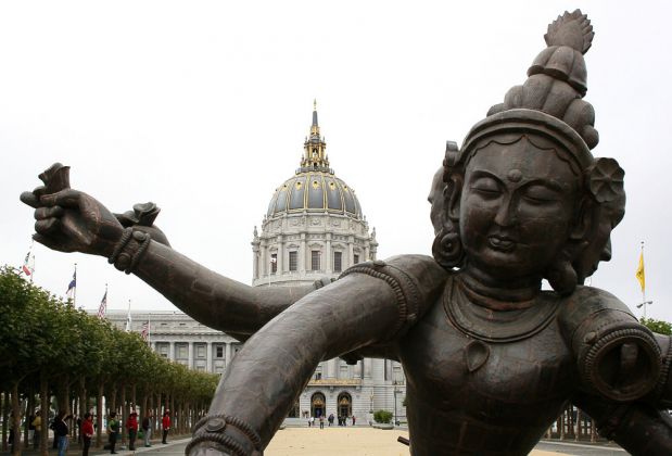 San Francisco City Hall - das Rathaus von San Francisco mit der Civic Center Plaza San Francisco City Hall - das Rathaus von San Francisco mit der Civic Center Plaza