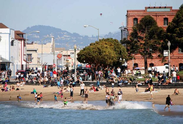 Beach an der Jefferson Street - Aquatic Park Beach an der Jefferson Street - Aquatic Park