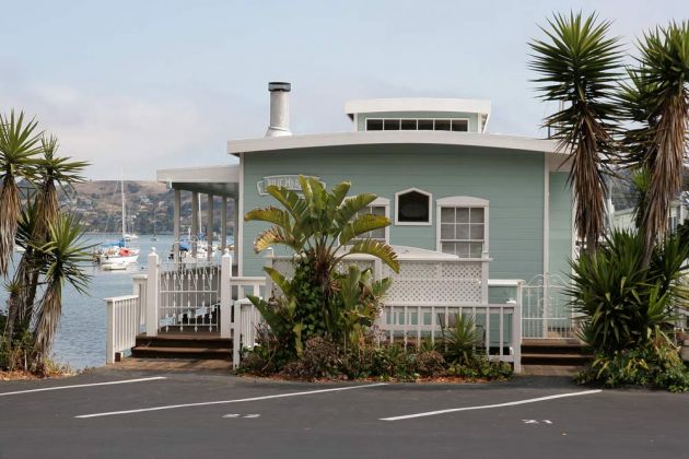 Am Pelican Harbour - Sausalito, Marin County, California Am Pelican Harbour - Sausalito, Marin County, California