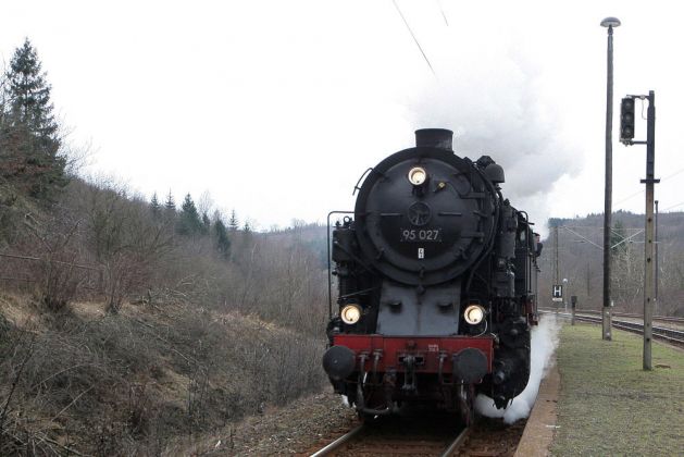 Die Bergkönigin 95 027 auf der Rübelandbahn - eine Scheinanfahrt vor Rübeland 