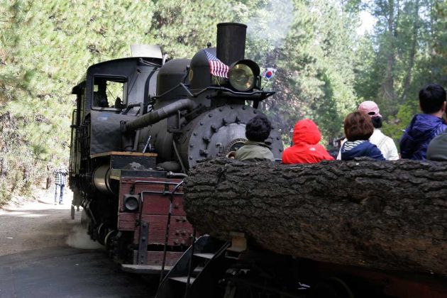 Shay Schmalspur-Dampflok No. 10 - Yosemite Mountain Sugar Pine Railroad Shay Schmalspur-Dampflok No. 10 - Yosemite Mountain Sugar Pine Railroad