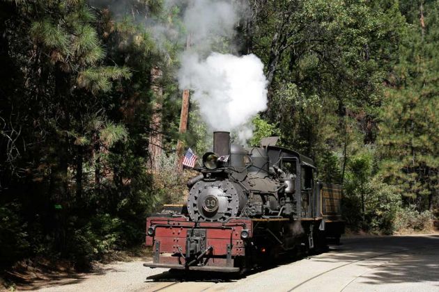 Shay Schmalspur-Dampflok No. 10 - Yosemite Mountain Sugar Pine Railroad Shay Schmalspur-Dampflok No. 10 - Yosemite Mountain Sugar Pine Railroad