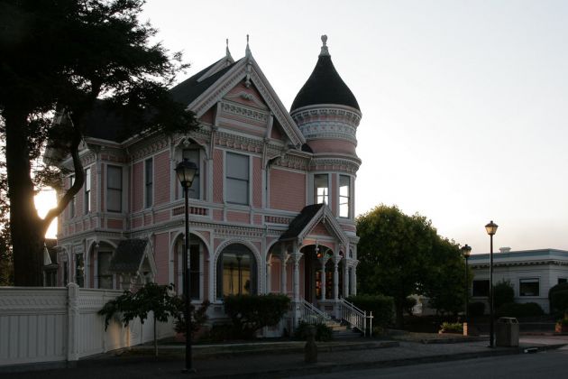 Pink Lady Vacation Home - Eureka, Kalifornien