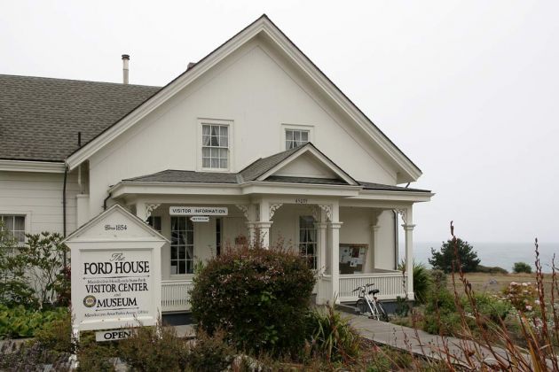 Ford House Visitor Center, Main Street Mendocino