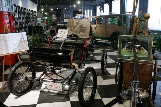 Oldsmobile Curved Dash - Runabout, Baujahr 1901 Oldsmobile Curved Dash - Runabout, Baujahr 1901